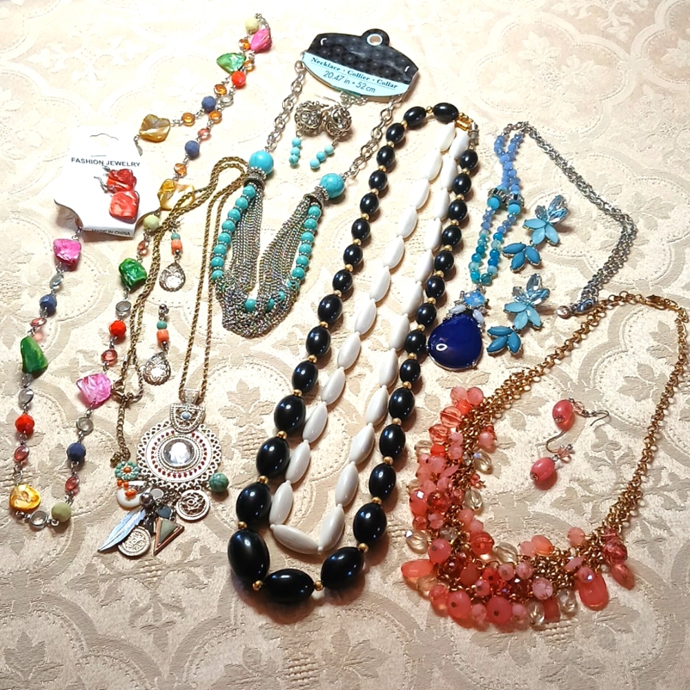 Jewelry Lot of Nice Pieces